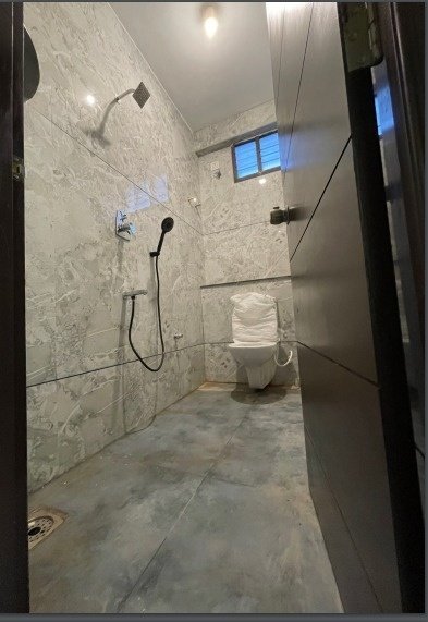  ayyan advith Bathroom