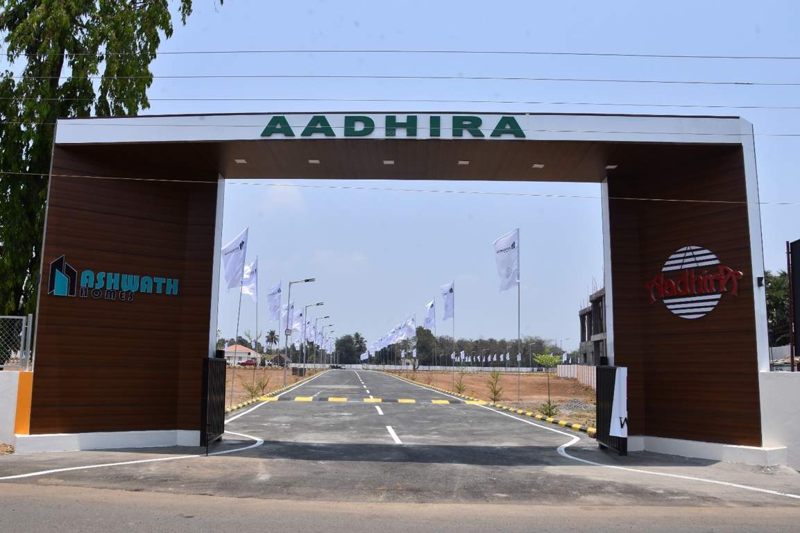  aadhira Plot