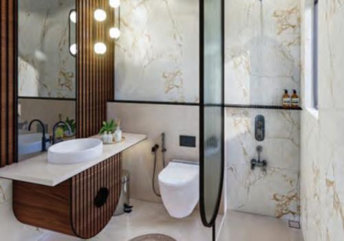  the-address-by-gs-tower-c Bathroom