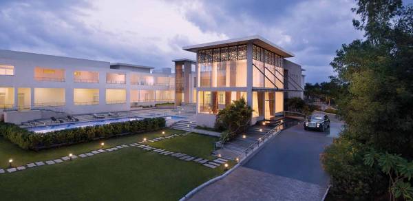  wintersun-phase-2 Club House