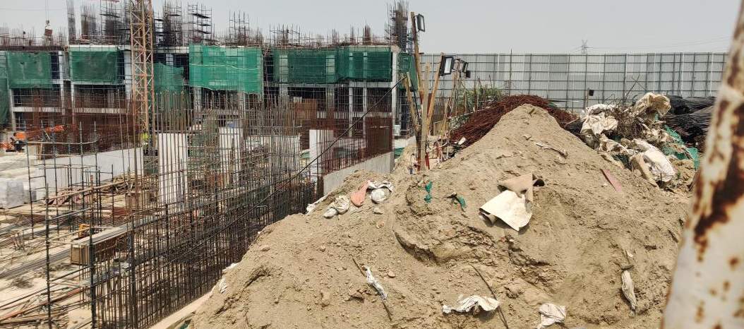 tropical isle Tower 1 Aloha Construction Status Apr 25