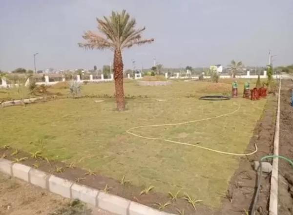  jameen-guru-panvel Plot