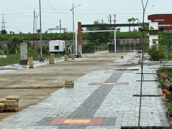 Plot nivaasa-retreat Plot