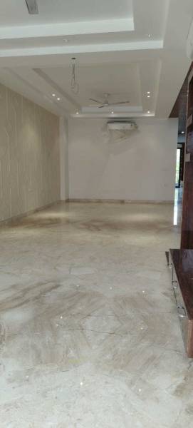  door-luxury-builder-floor-6 Bedroom