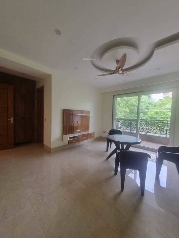  construction and floors Living Area