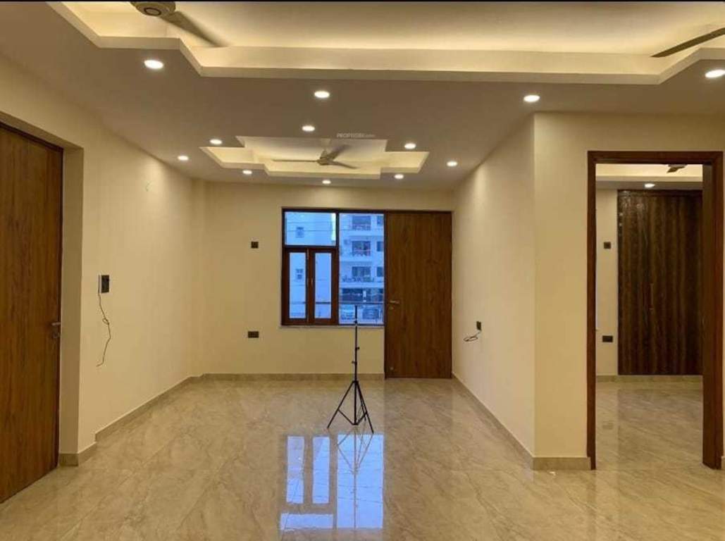  luxury floors Living Area