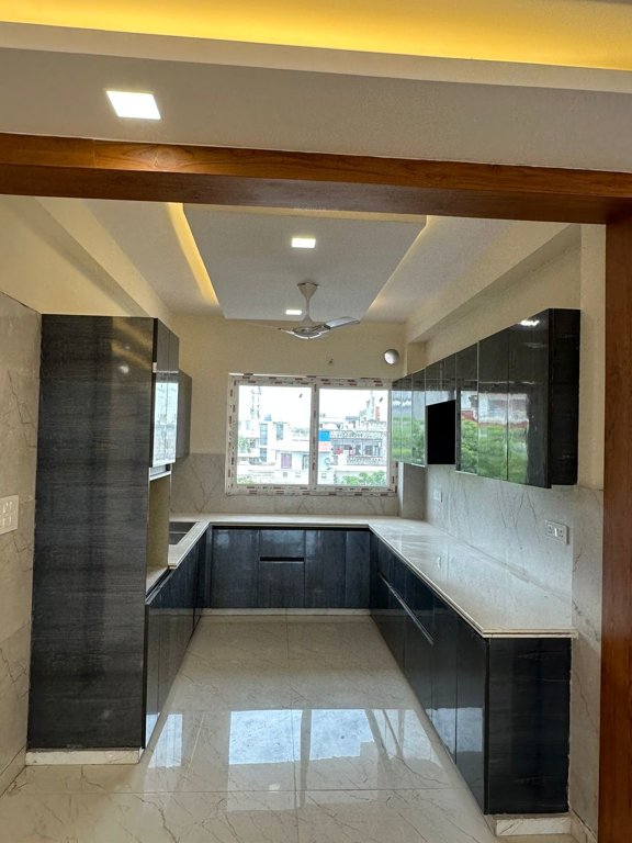  richlook elegant floor Living Area