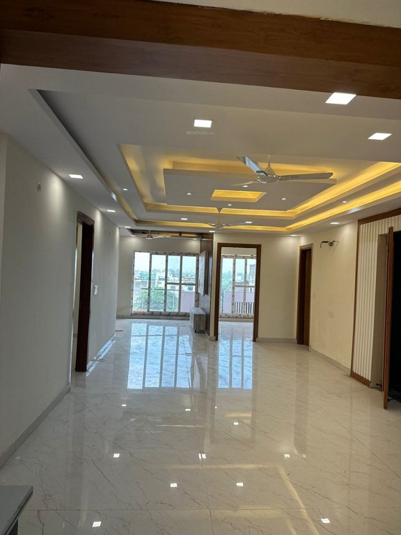  richlook elegant floor Living Area