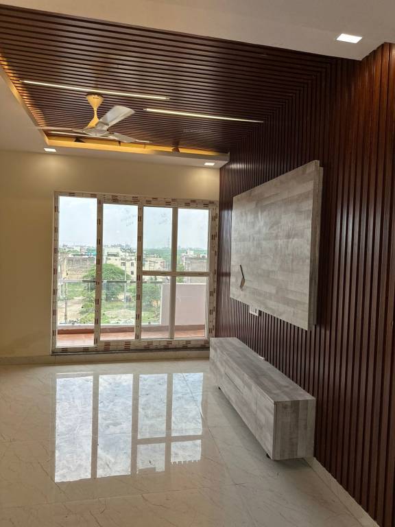  richlook elegant floor Living Area