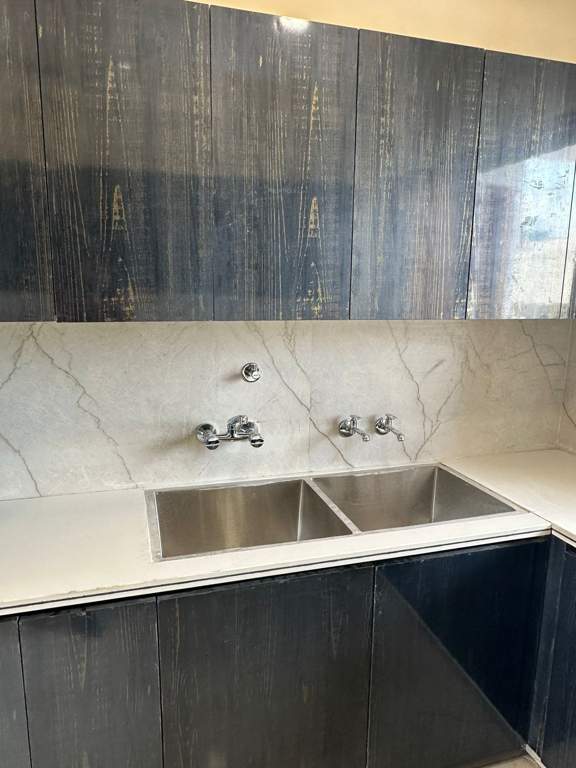  richlook elegant floor Living Area