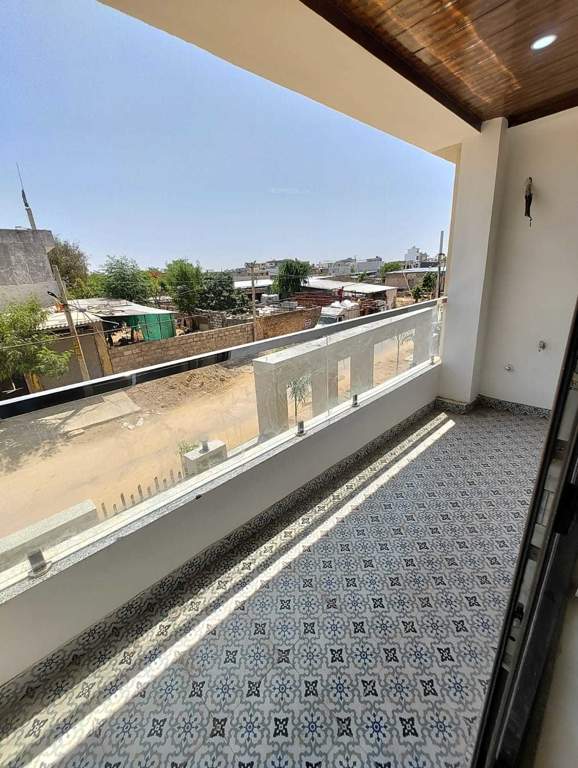  the landmark Balcony