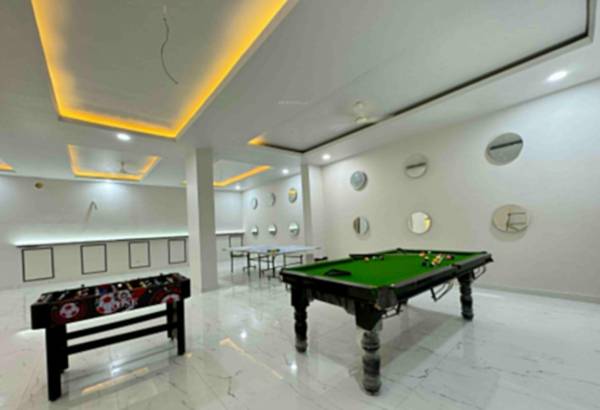  prime-a Billiards/ Snooker Table