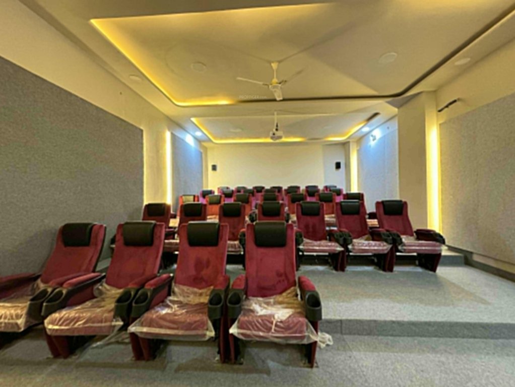  prime a Mini Theatre