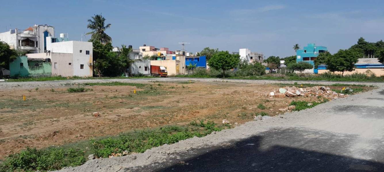  magizhchi properties Plot