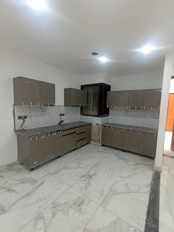  chs outright floors Construction Status Aug 23