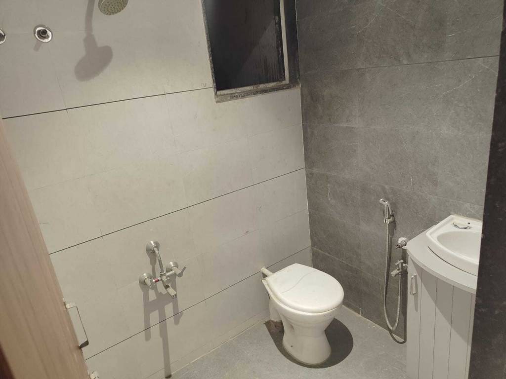 silver Bathroom