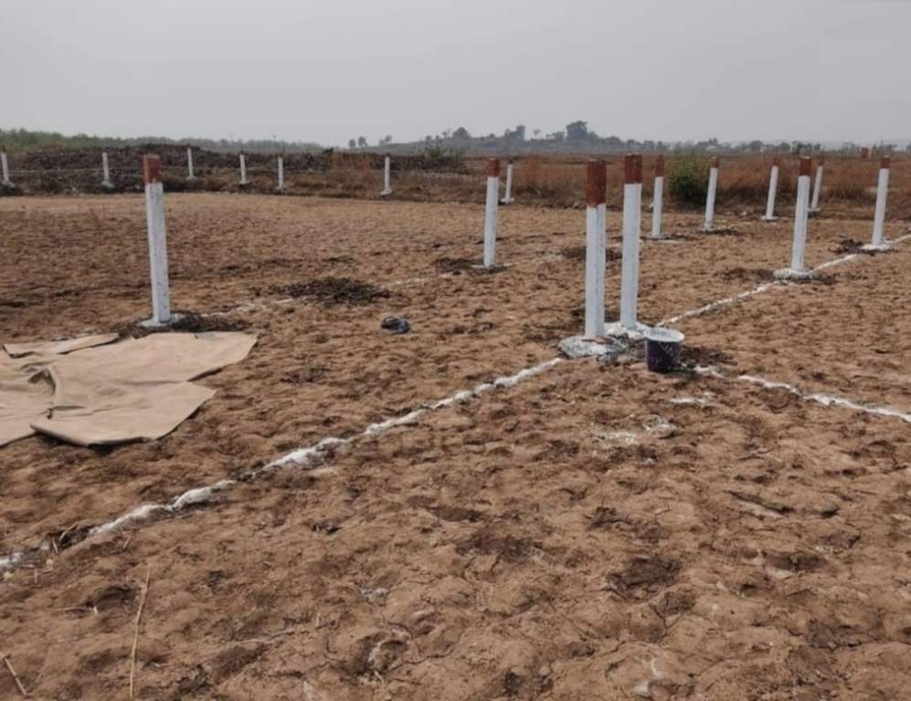  properties vindhane Plot
