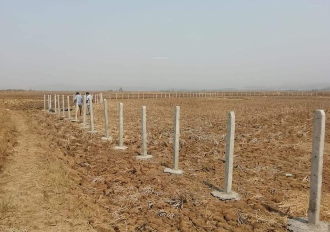  properties vindhane Plot