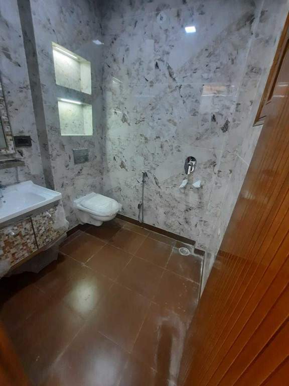  pj right move estate buildwell Bathroom