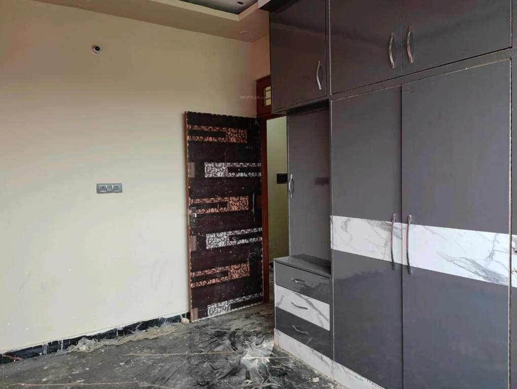  delhi police Living Area