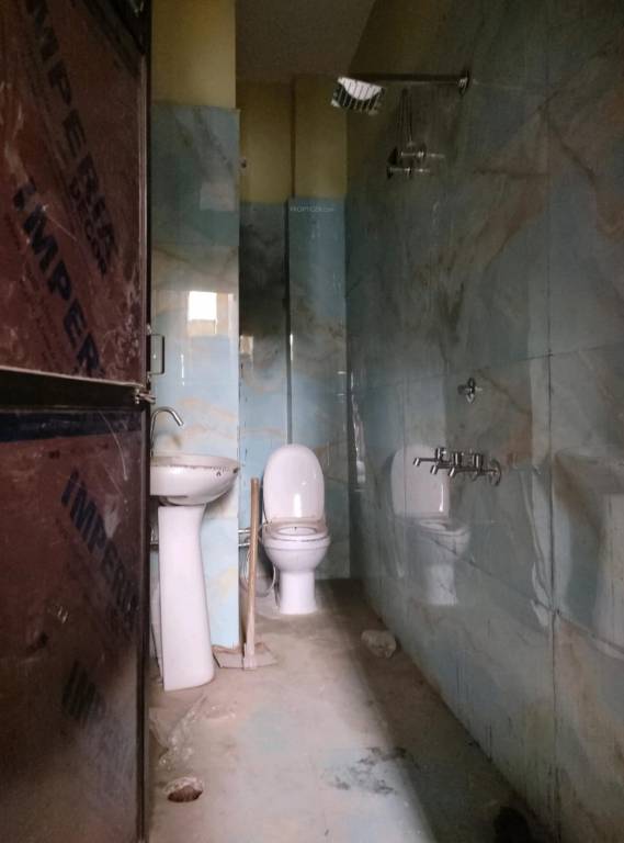  vision homes Bathroom