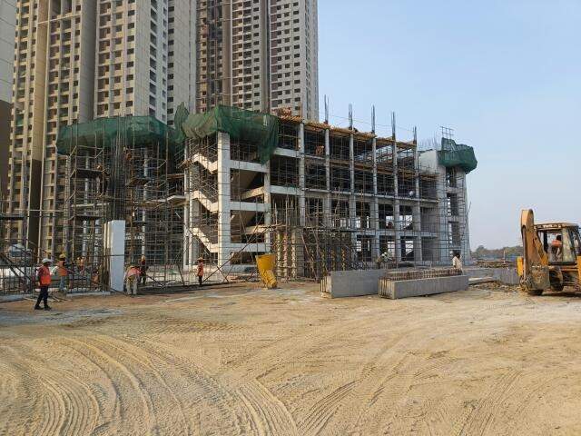 Auro The Regent Phase 2