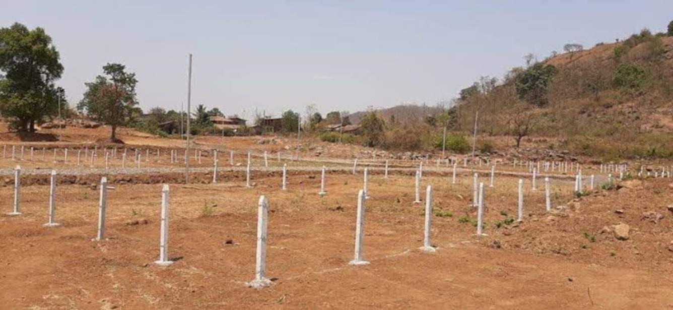  guru in chirle Plot