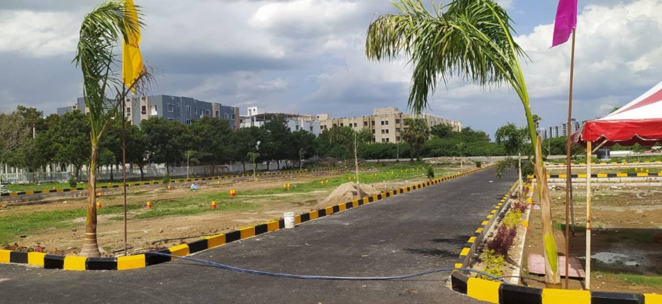  shobha blossoms Plot