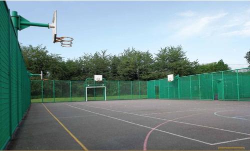  golfland-i-and-ii Basketball Court