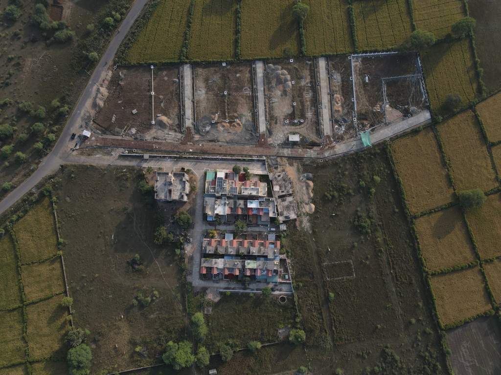  galaxy park Plot