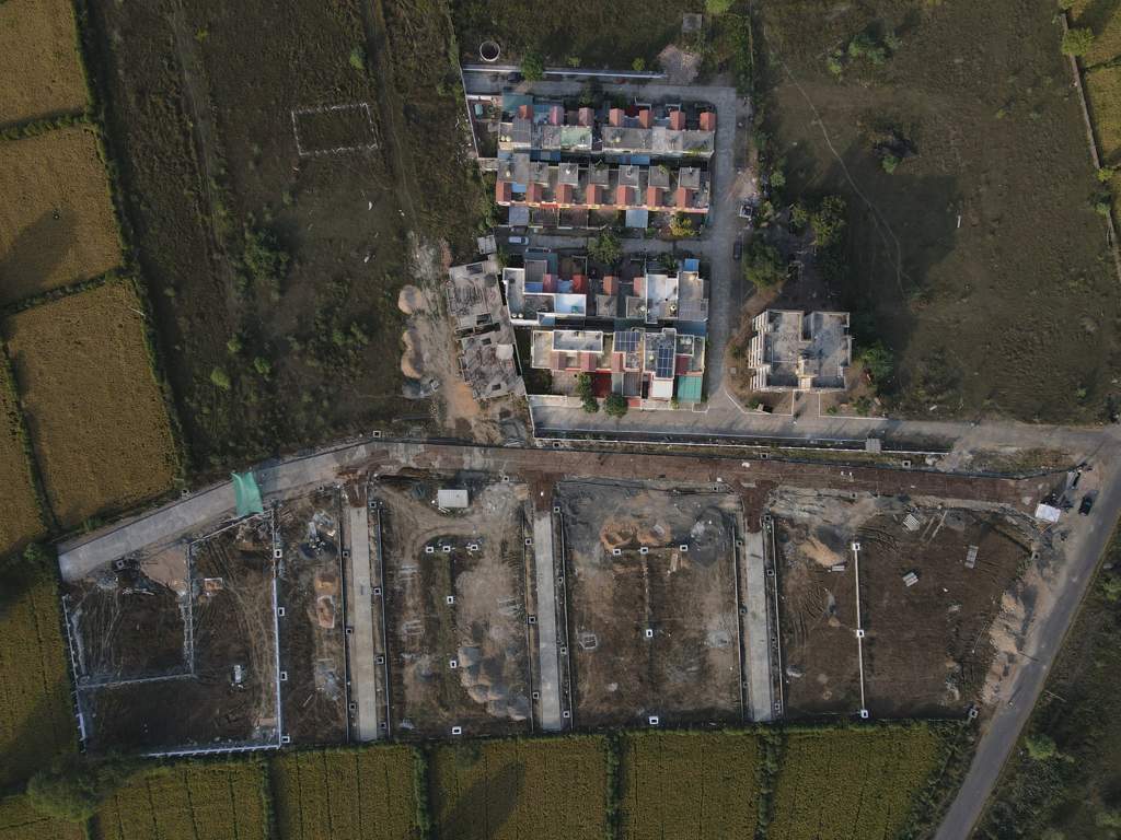  galaxy park Plot