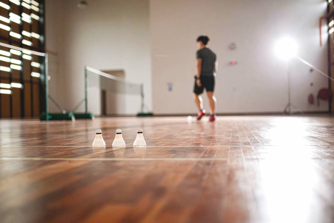  estella Badminton Court