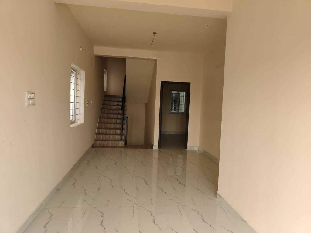  clover ville Living Area