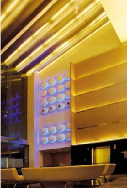  express-zone-mall Lobby