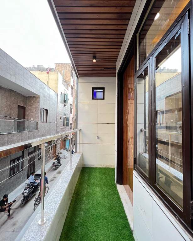  metro view luxury floors Balcony