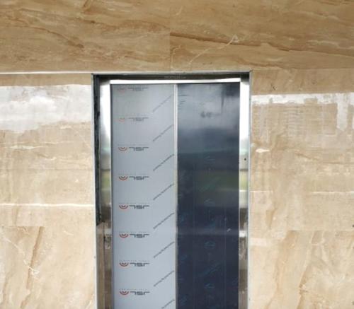  the-market-place Lift(s)