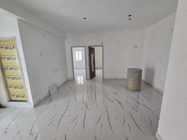  daffodil Living Area