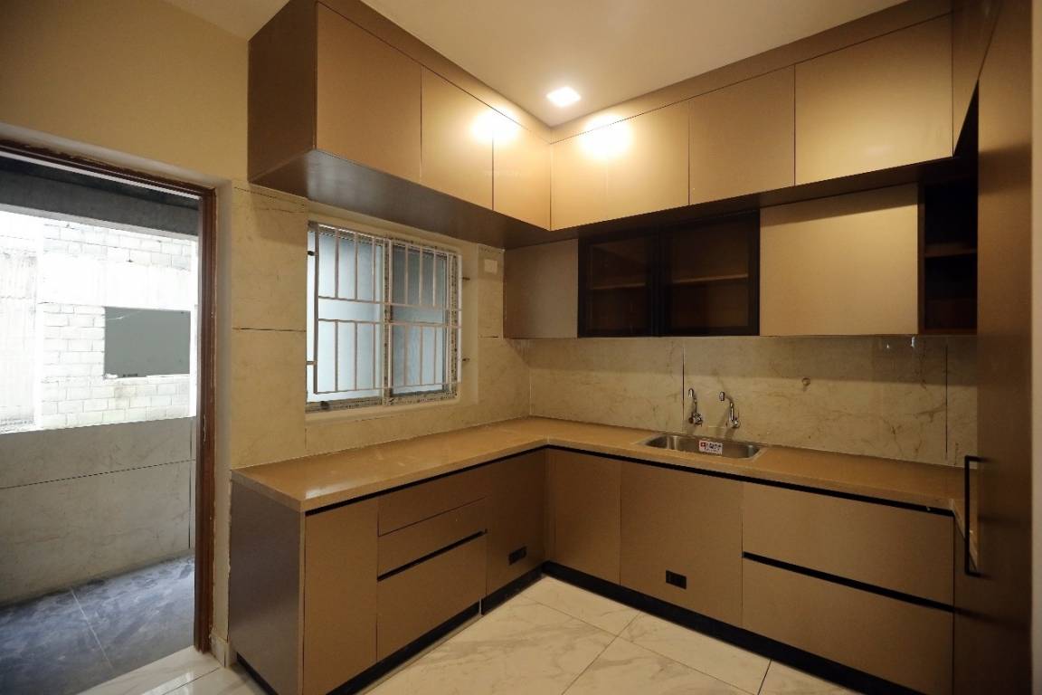 Patteeswarar Paradise Magizham