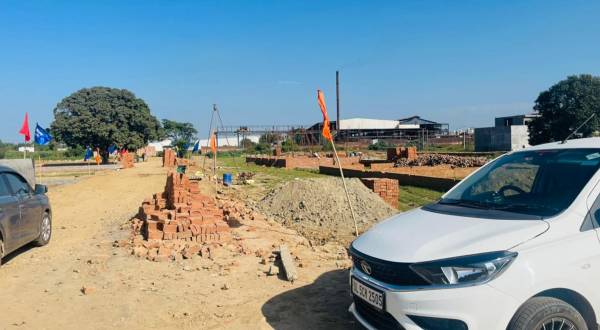 Living Area valley Living Area