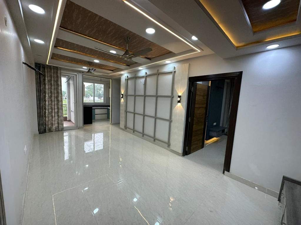  the pearl avenue 1 Lobby