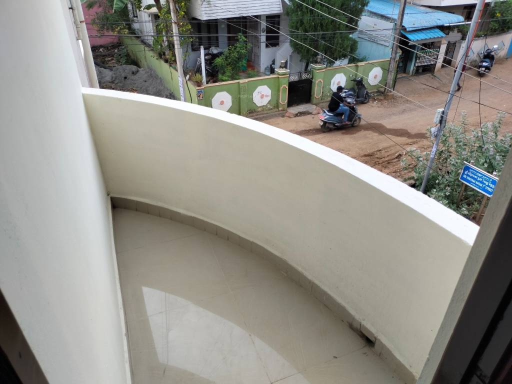  classic maple Balcony