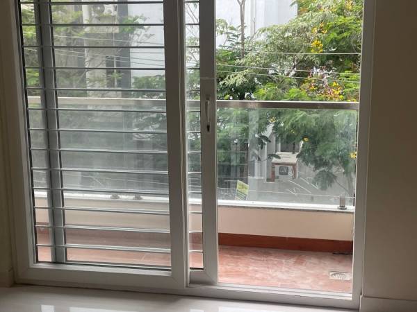  fatima-akhtar-court Balcony