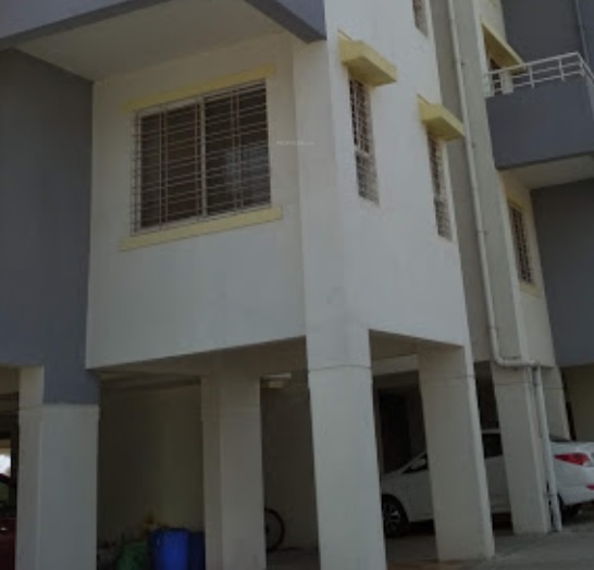 amenities of Kate Moze Eastern Royale Building No 2