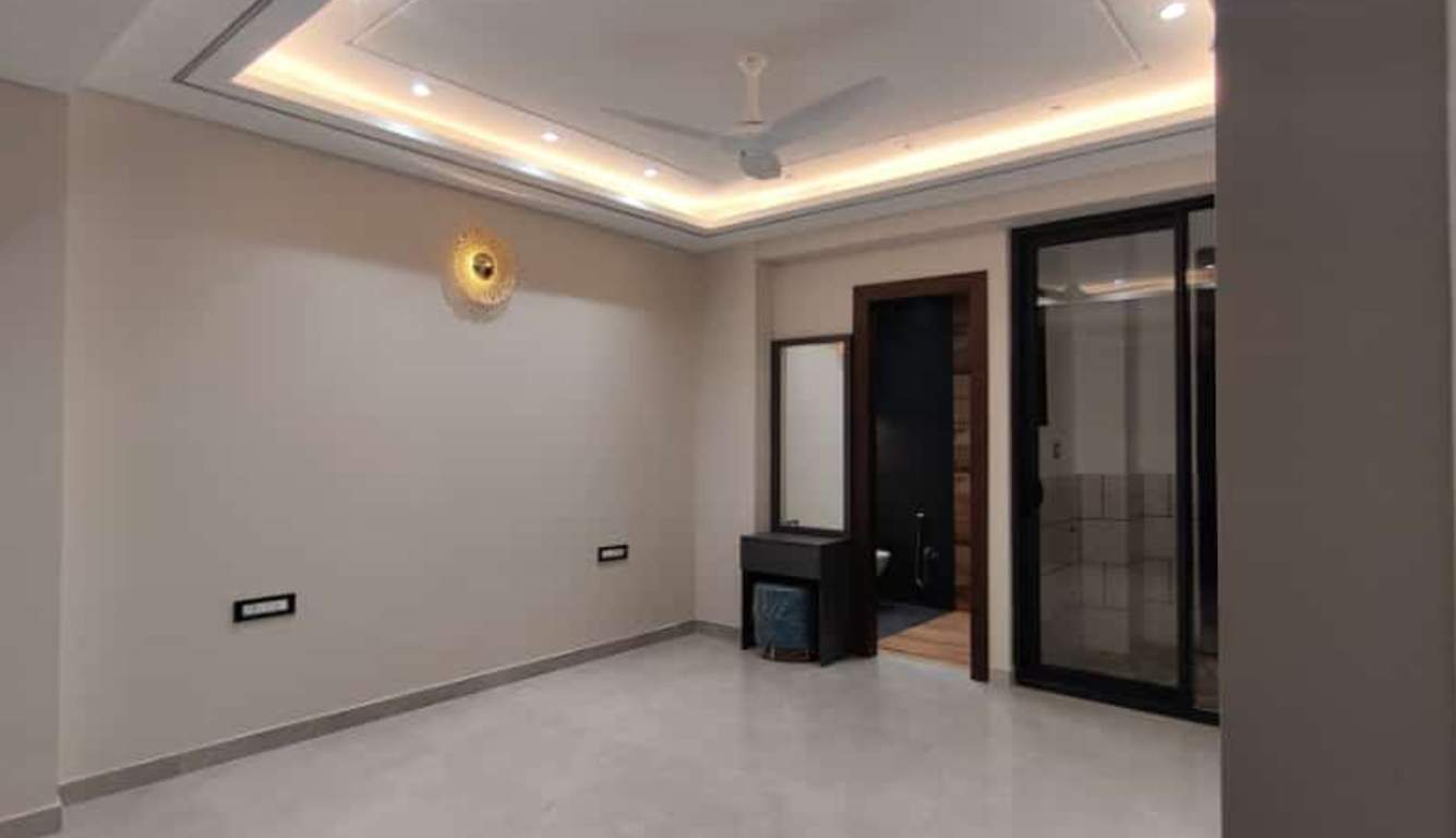 big vaishali floor Living Area