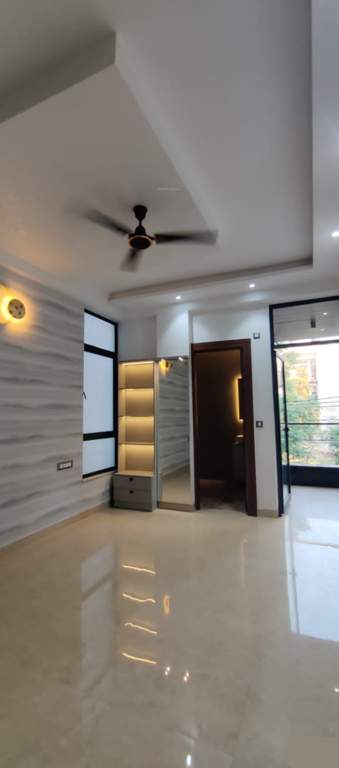 big vaishali floor Living Area