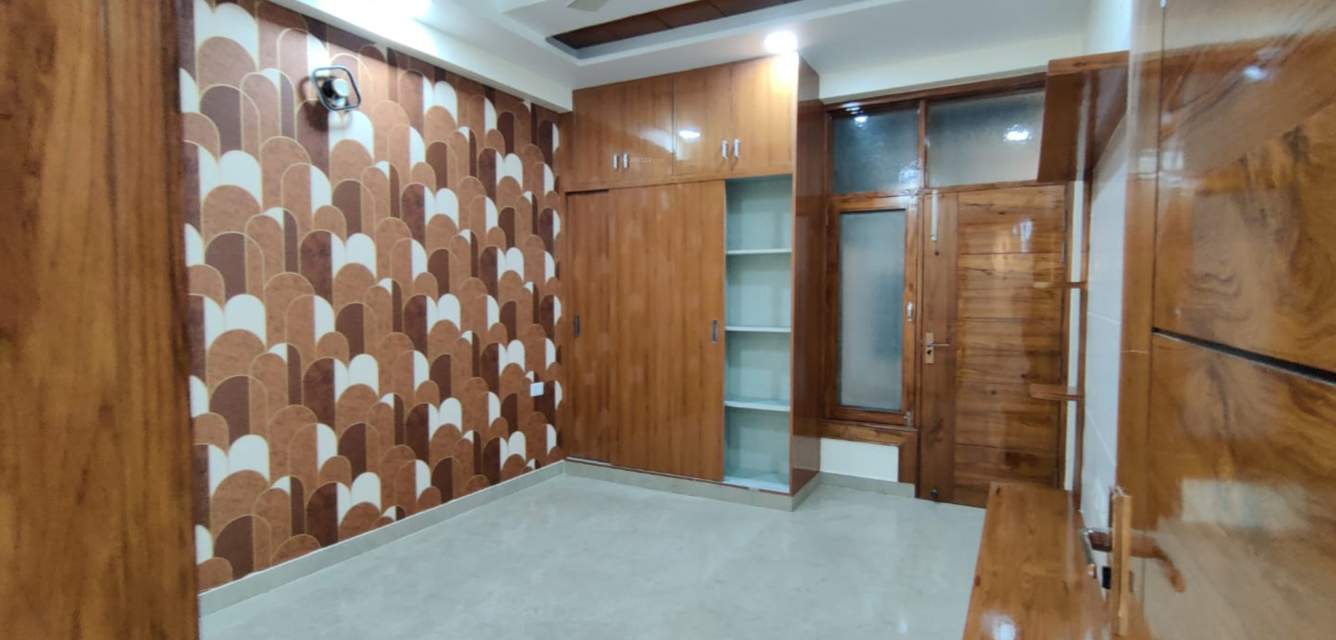 big vaishali floor Living Area