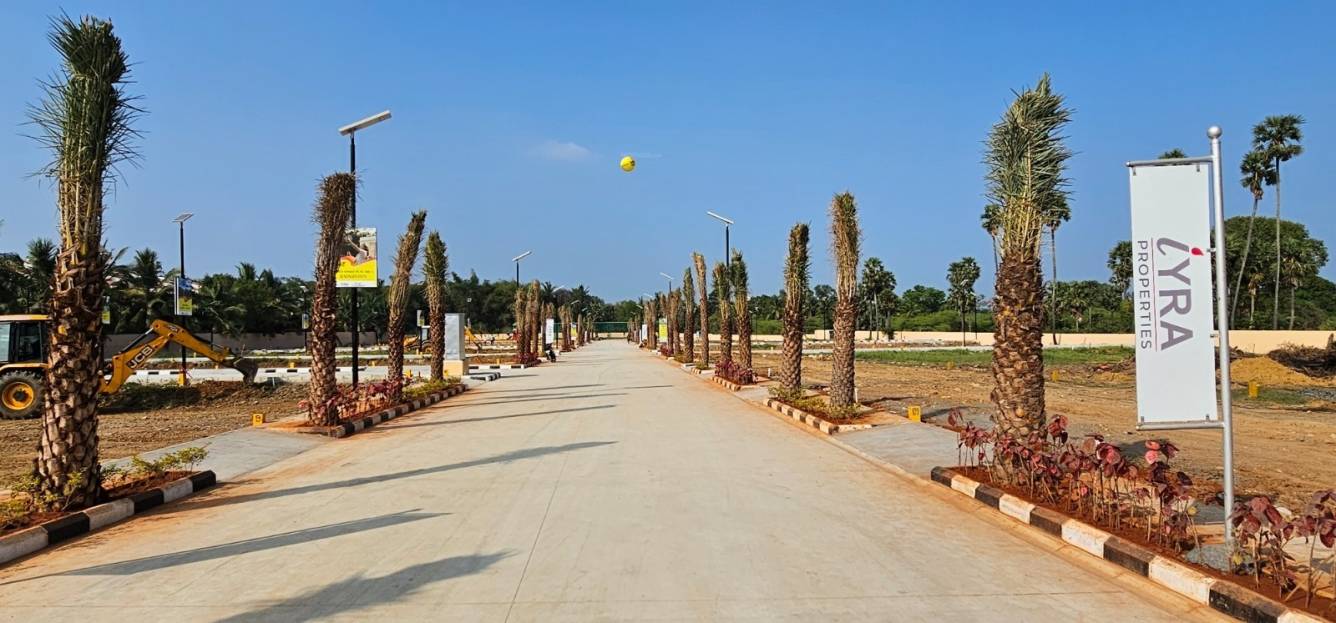  anandham Plot