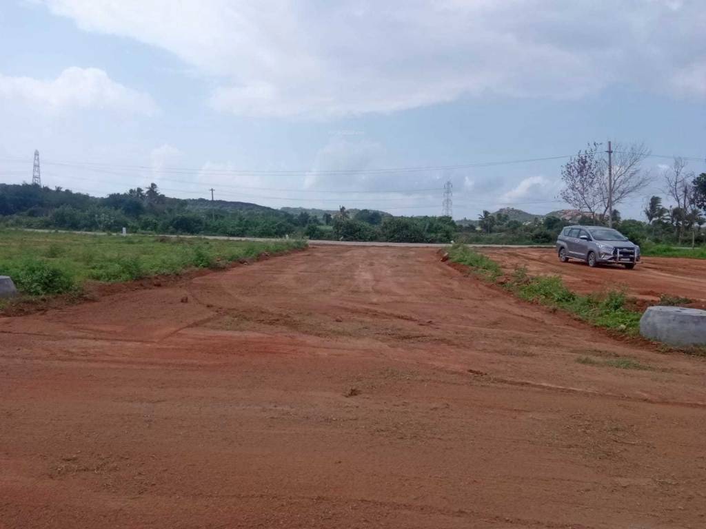  eastern meadows Plot