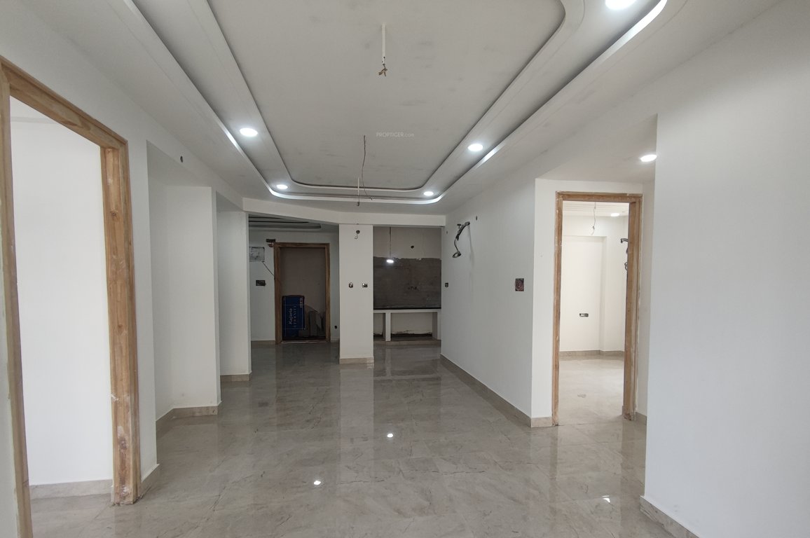  hill crest Living Area