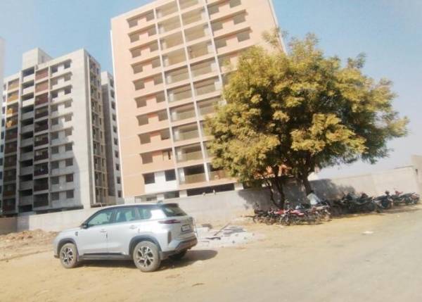  paradise Block B Construction Status March-25